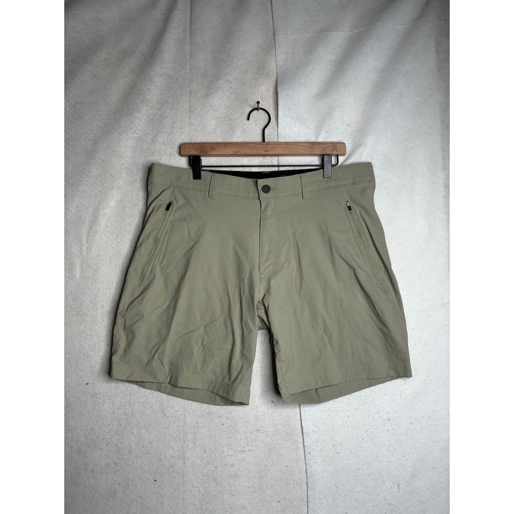 Eddie Bauer Mens 36 Khaki beige Hiking Shorts 8 Inseam 11307077